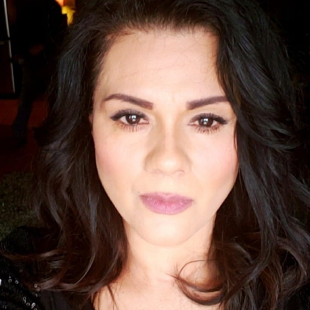 Meet your Posher, Leticia